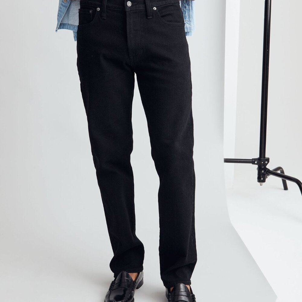 Madewell Straight Jeans in Black Wash